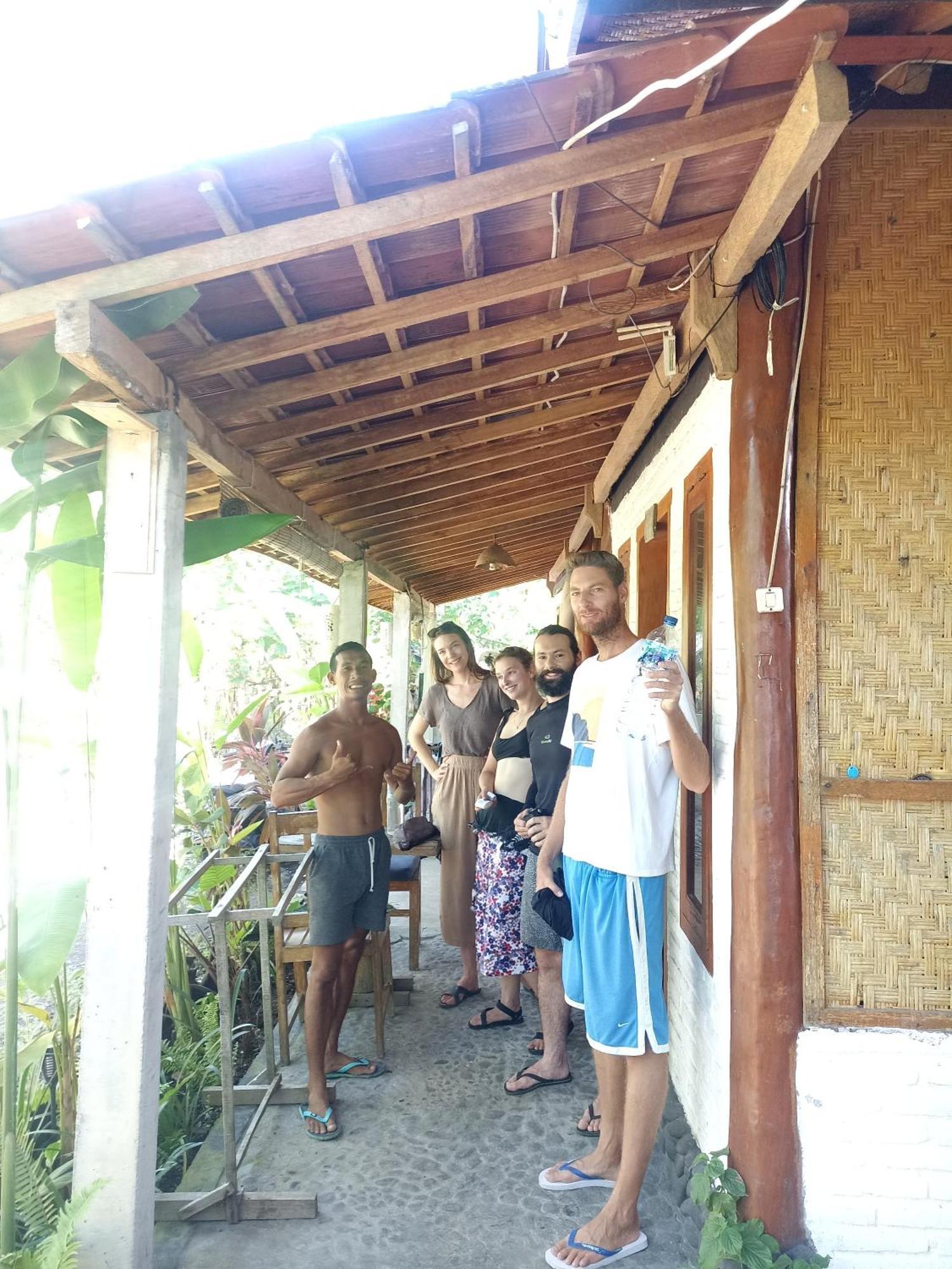 Апартаменты Ayolah Surf House &Surf Camp Jembrana  Экстерьер фото