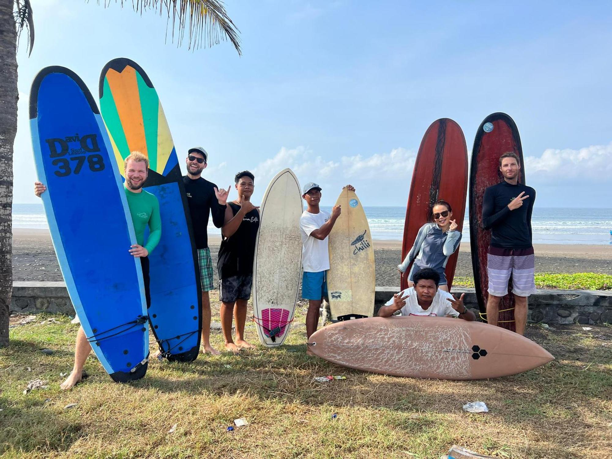 Апартаменты Ayolah Surf House &Surf Camp Jembrana  Экстерьер фото
