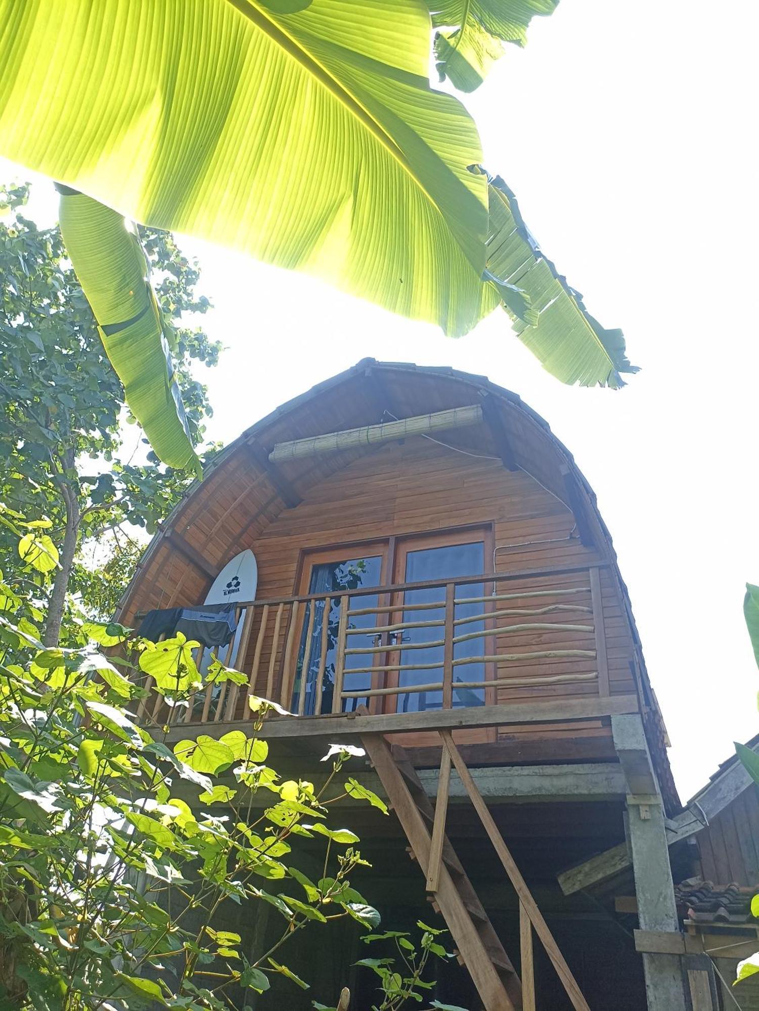 Апартаменты Ayolah Surf House &Surf Camp Jembrana  Экстерьер фото