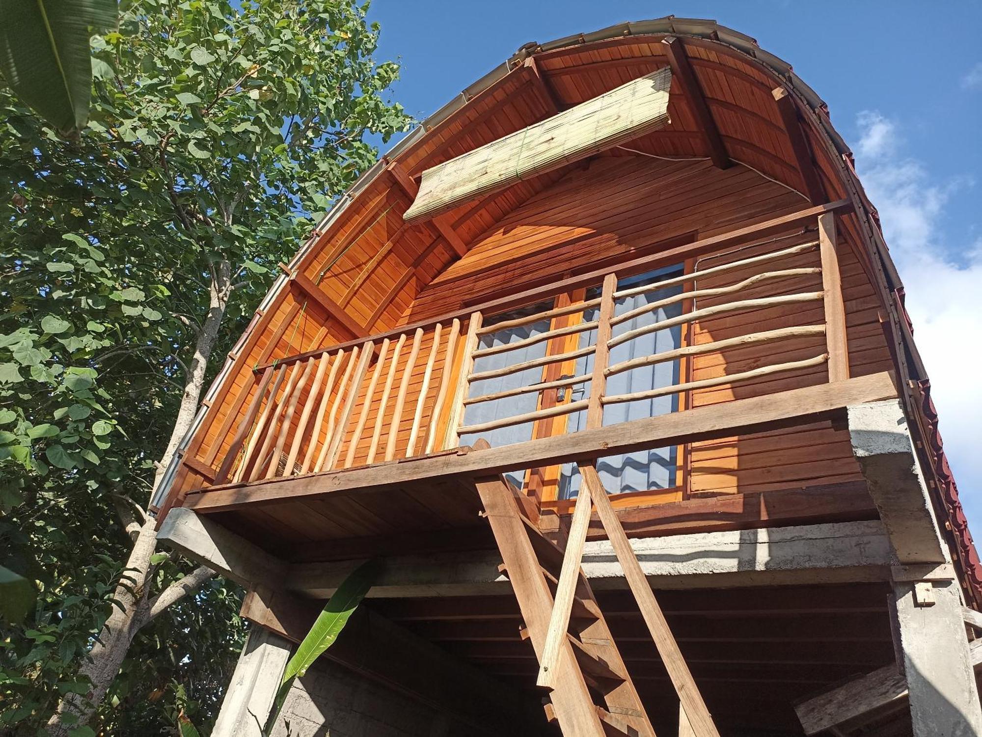 Апартаменты Ayolah Surf House &Surf Camp Jembrana  Экстерьер фото